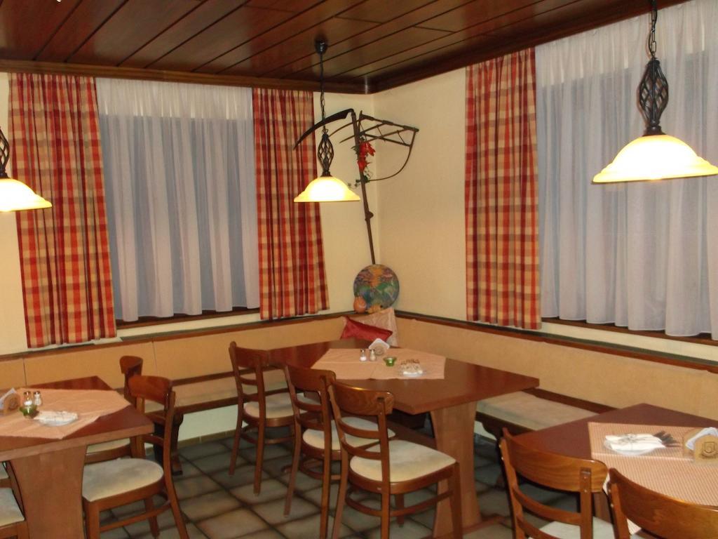 Gasthaus Vogelgarten Айслинген Екстериор снимка